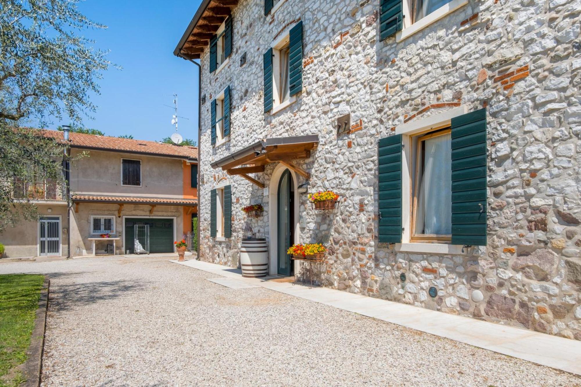 Agriturismo Le Ginestre Lazise Ngoại thất bức ảnh