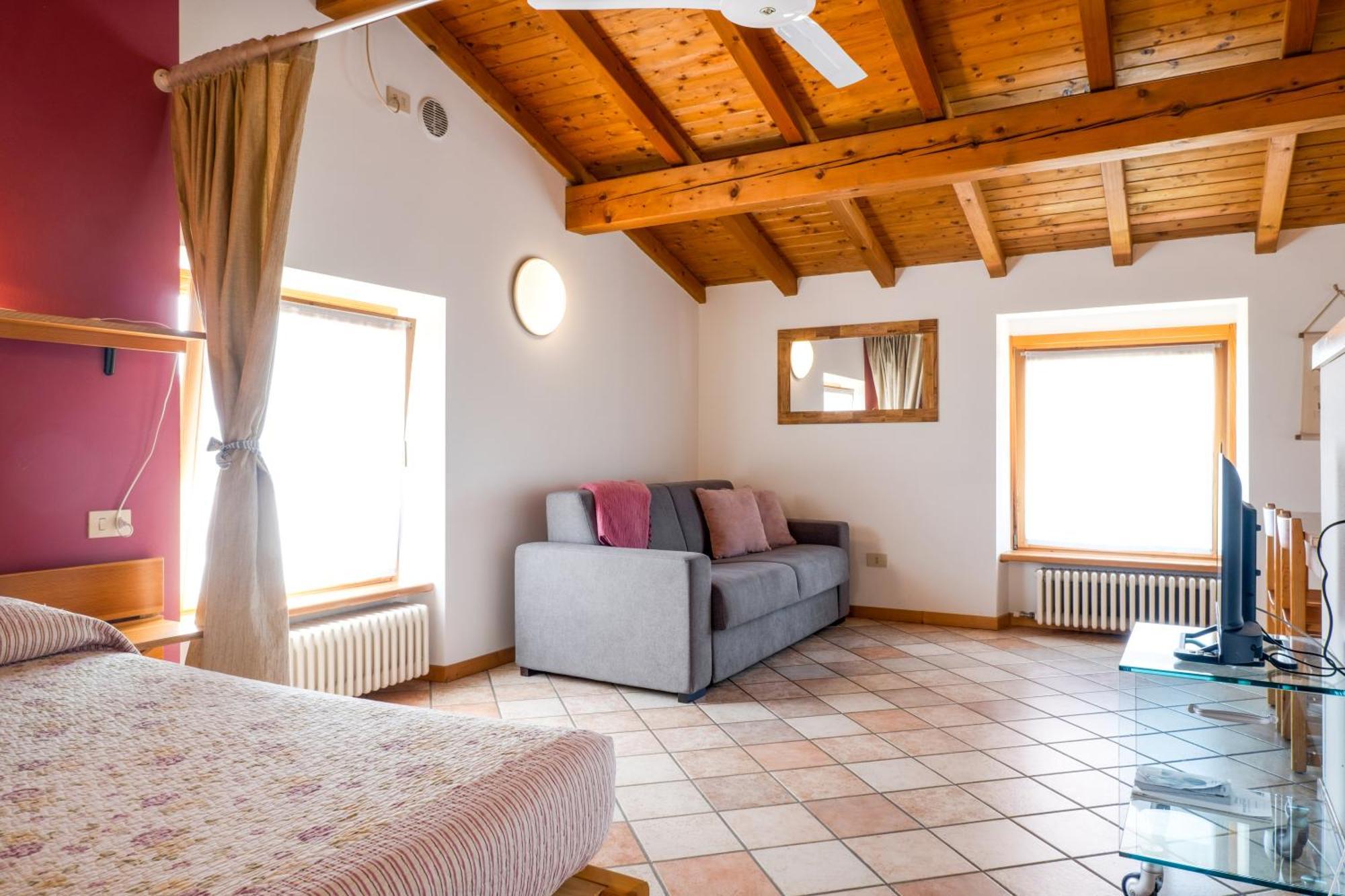 Agriturismo Le Ginestre Lazise Ngoại thất bức ảnh